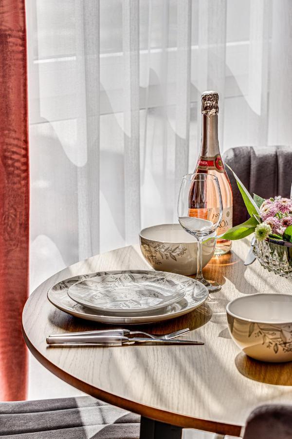 Elegant Apartment Near Afi & Atrium Mall 阿拉德 外观 照片