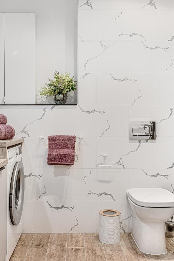 Elegant Apartment Near Afi & Atrium Mall 阿拉德 外观 照片