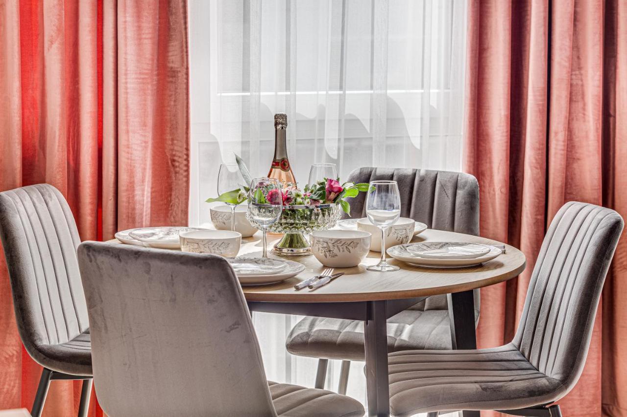 Elegant Apartment Near Afi & Atrium Mall 阿拉德 外观 照片