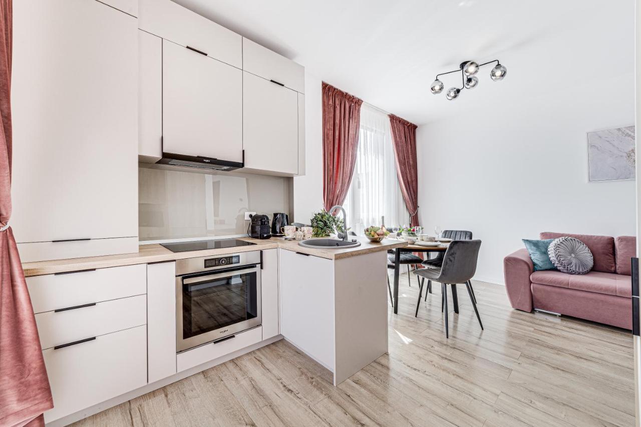 Elegant Apartment Near Afi & Atrium Mall 阿拉德 外观 照片
